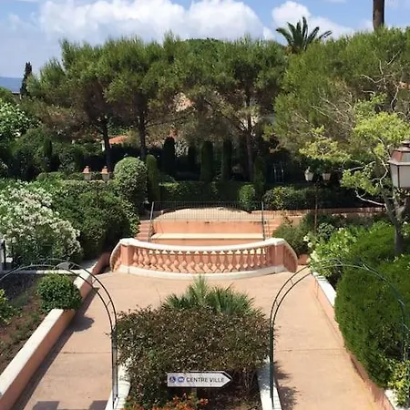 New Development Place Des Lices Saint-Tropez Exterior photo